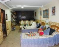 Resale - Town House - Daya Nueva