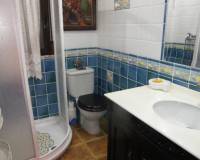 Resale - Town House - Daya Nueva