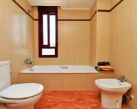 Resale - Town House - Los Desamparados