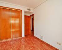 Resale - Town House - Los Desamparados