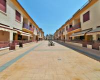 Resale - Town House - Los Desamparados