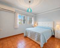 Resale - Town House - Torrevieja - Torrevieja - Centre