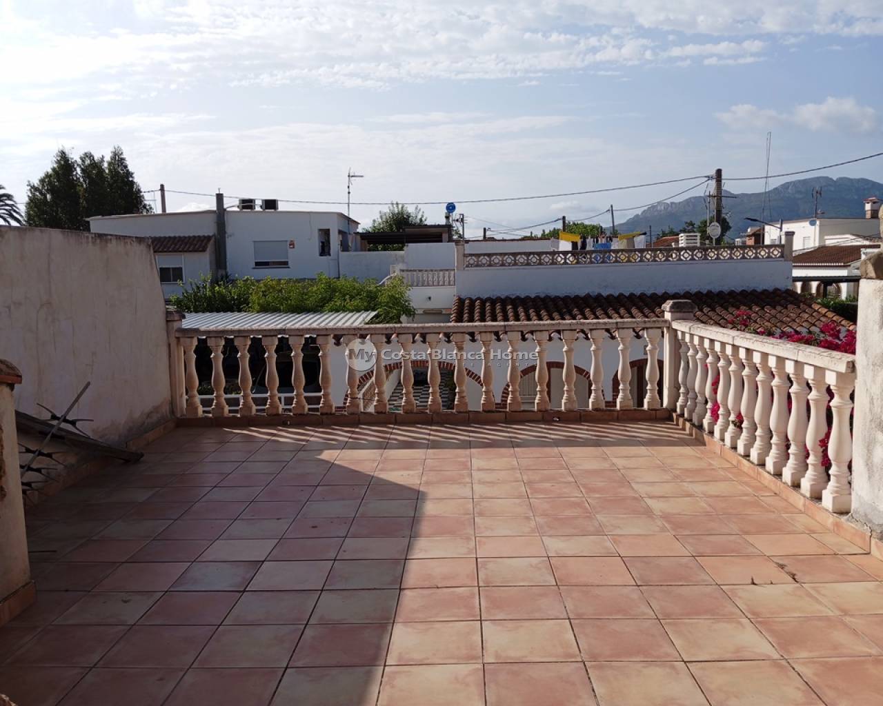 Semi - Detached house - Resale - Oliva - Oliva